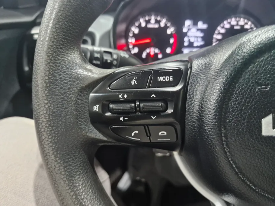 2023 Kia Rio EX 
