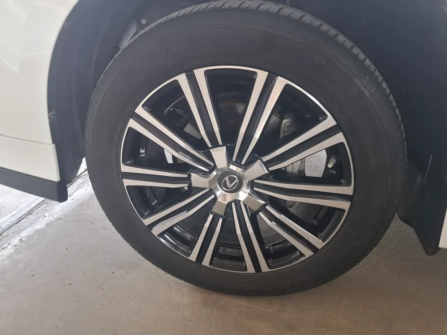 2021 Lexus LX 570 S 