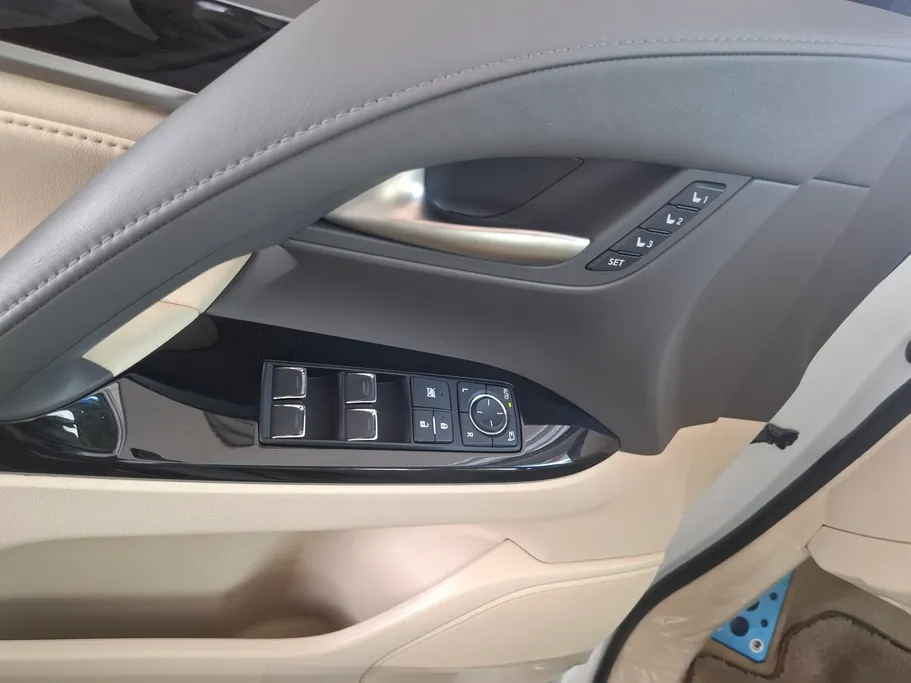 2021 Lexus LX 570 S 