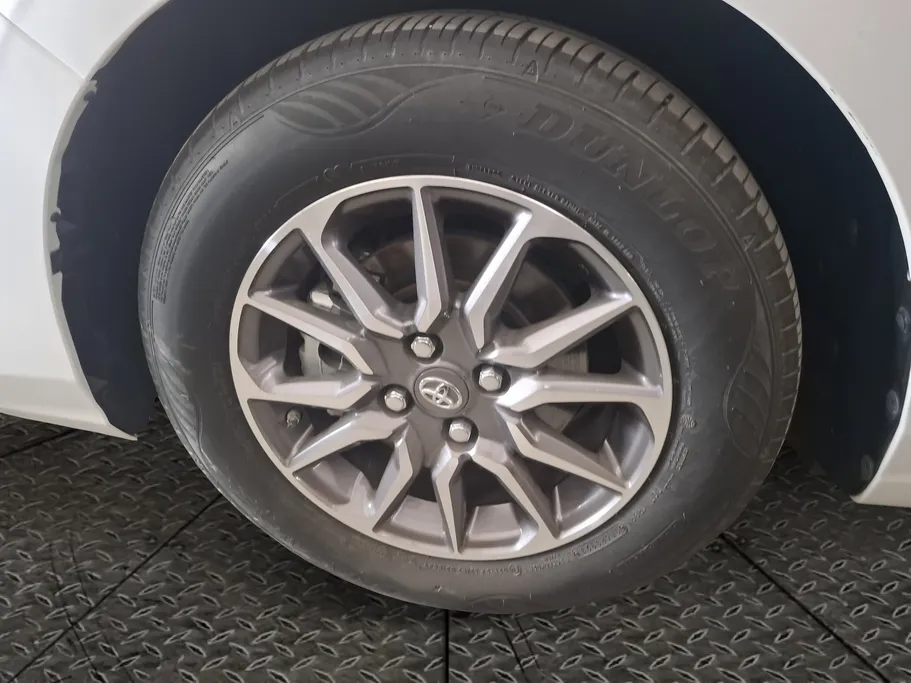 2024 Toyota Yaris  Y 