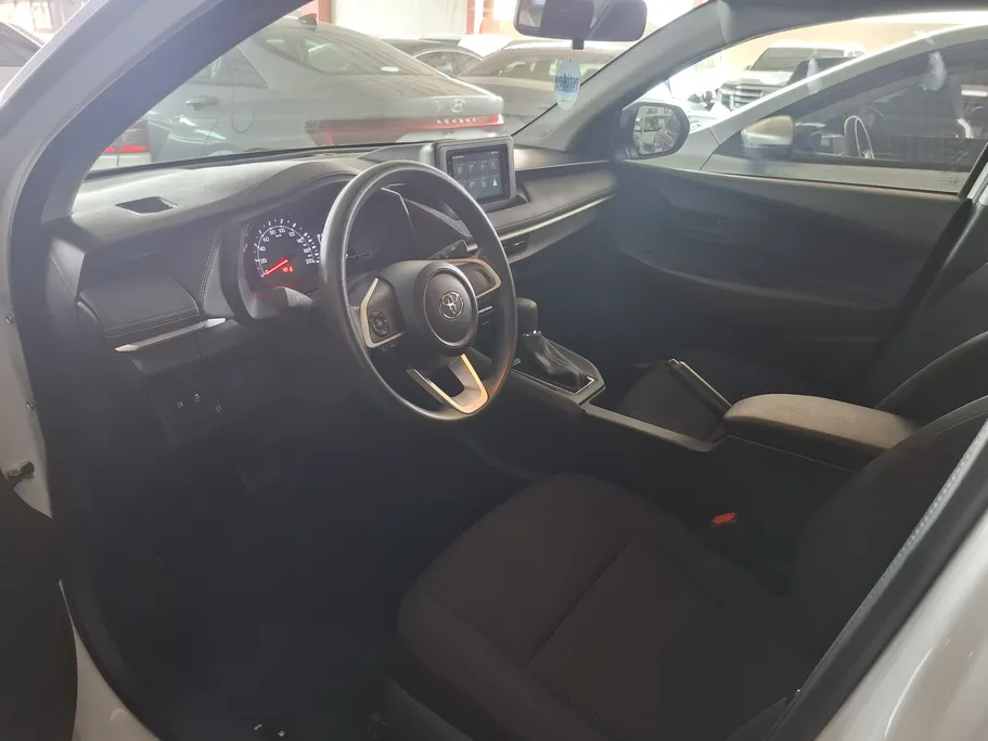 2024 Toyota Yaris  Y 