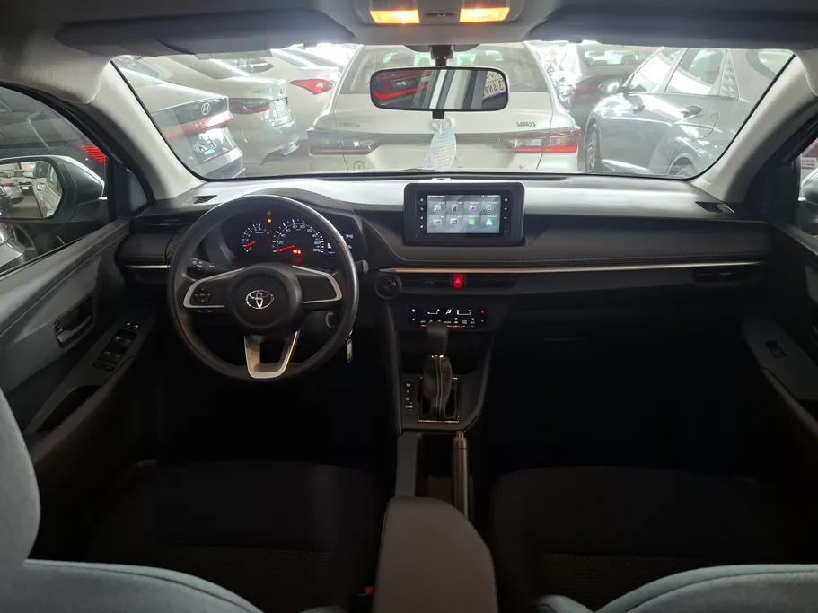 2024 Toyota Yaris  Y 