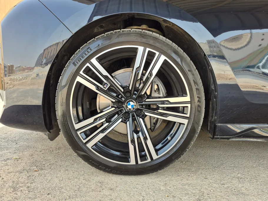 2024 BMW 7 Series 735i 
