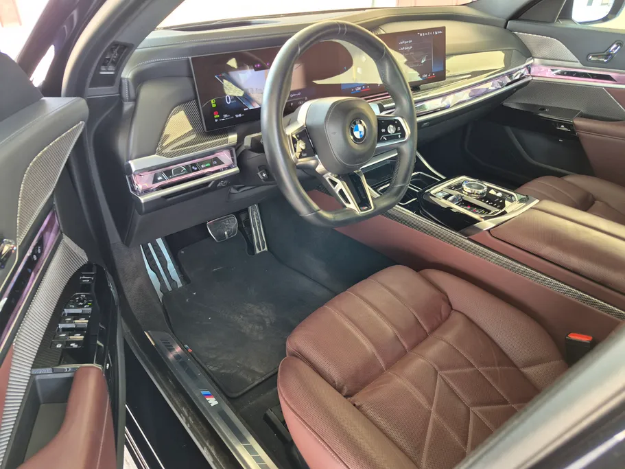 2024 BMW 7 Series 735i 