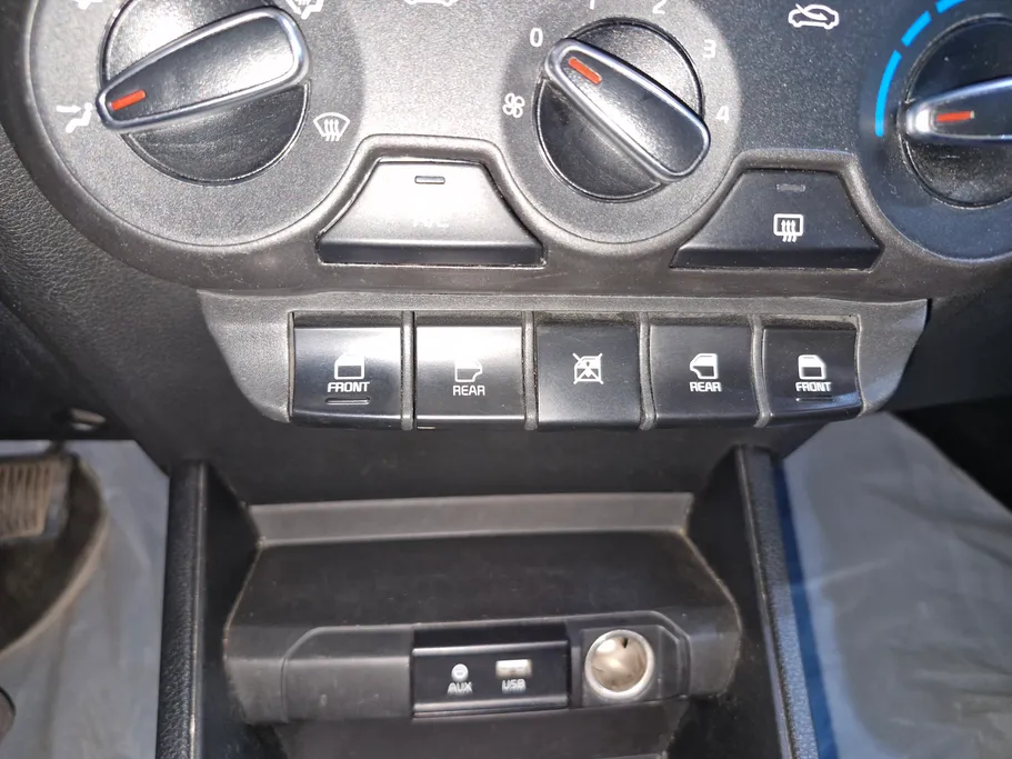 2024 Kia Pegas LX 