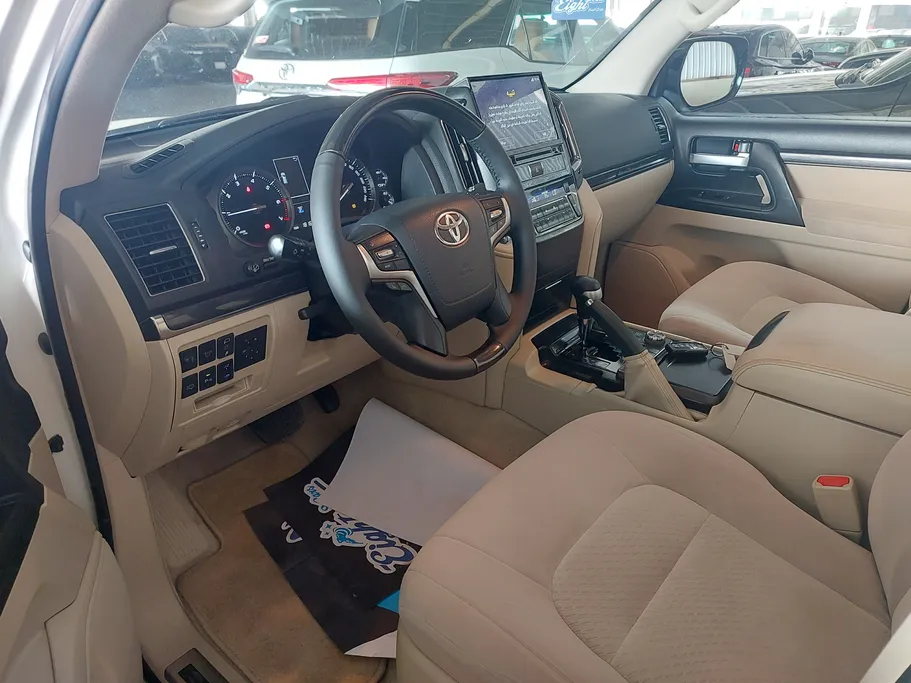 تويوتا لاندكروزر GXR Grand Touring 2021 