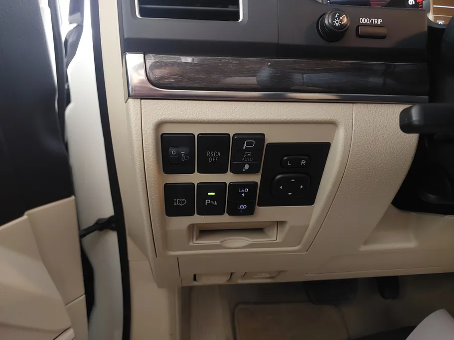 تويوتا لاندكروزر GXR Grand Touring 2021 