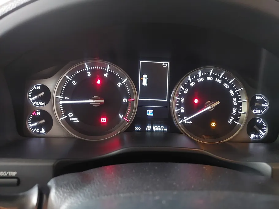 تويوتا لاندكروزر GXR Grand Touring 2021 