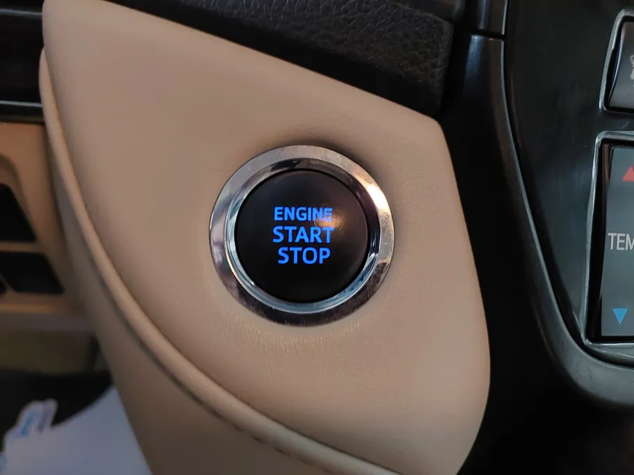 تويوتا لاندكروزر GXR Grand Touring 2021 