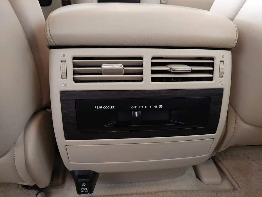 تويوتا لاندكروزر GXR Grand Touring 2021 