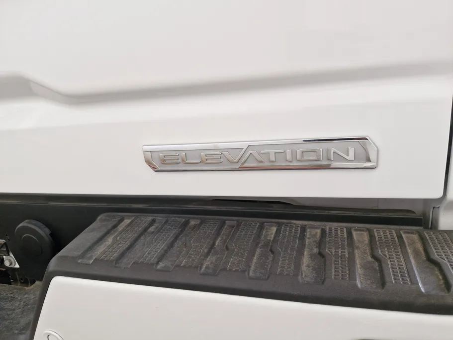 جي إم سي  سييرا Elevation 2022 