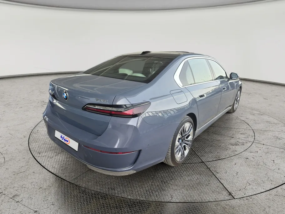 2023 BMW 7 Series 735i 