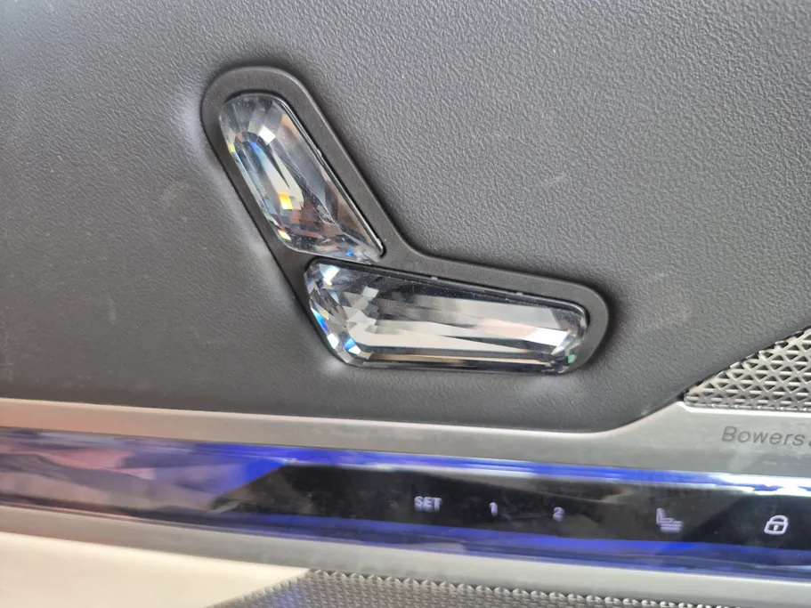 2023 BMW 7 Series 735i 