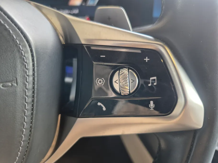 2023 BMW 7 Series 735i 