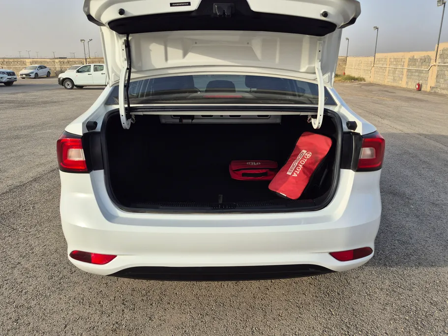 2023 MG 5 STD 