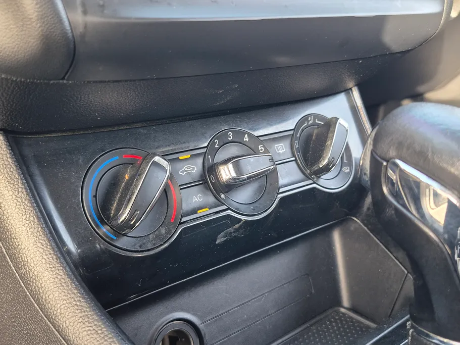 2023 MG 5 STD 