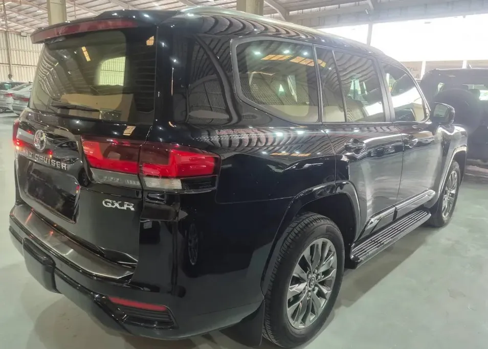 2024 Toyota Land Cruiser GXR 