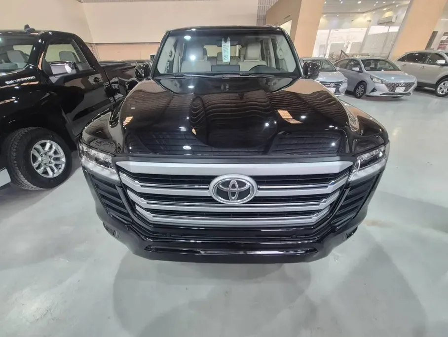 2024 Toyota Land Cruiser GXR 