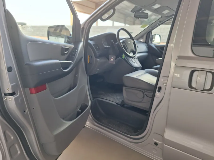 2021 Hyundai H1 cargo 