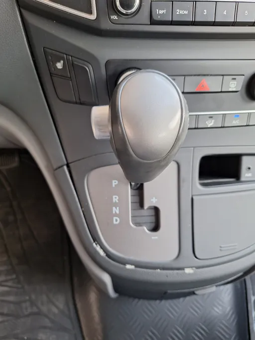 2021 Hyundai H1 cargo 