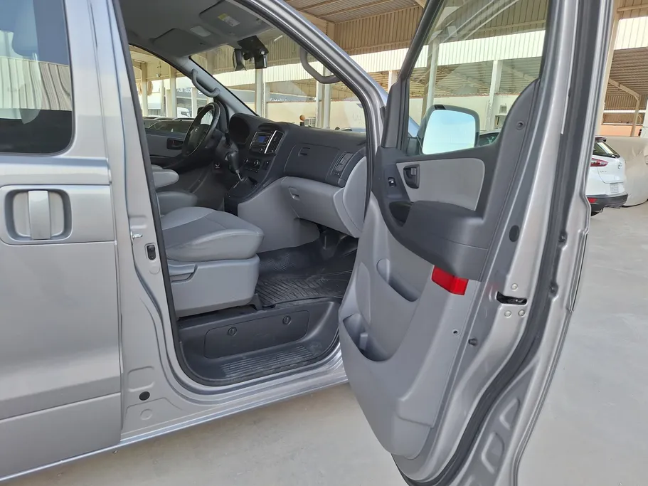 2021 Hyundai H1 cargo 