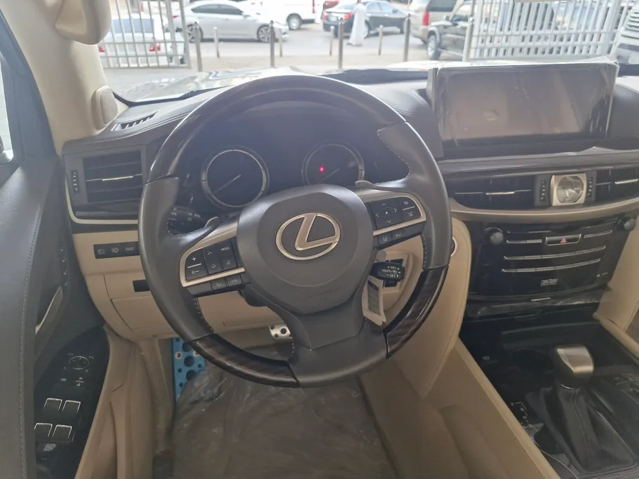 2020 Lexus LX 570 S 