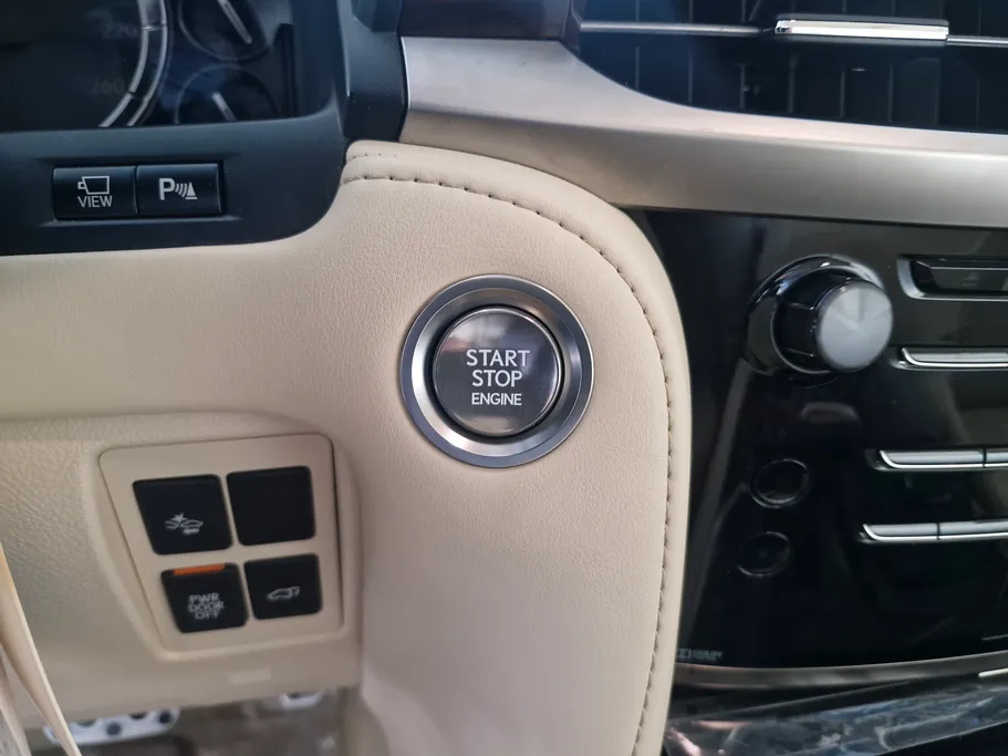 2020 Lexus LX 570 S 