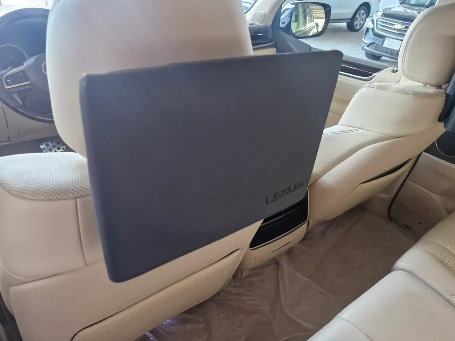 2020 Lexus LX 570 S 
