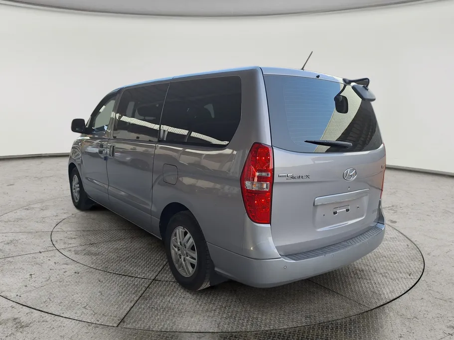 2021 Hyundai Grand Starex cargo 