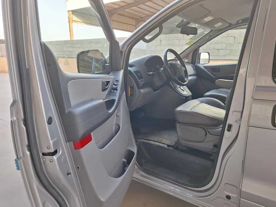 2021 Hyundai Grand Starex cargo 