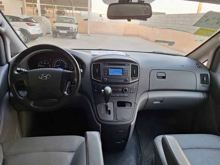 2021 Hyundai Grand Starex cargo 