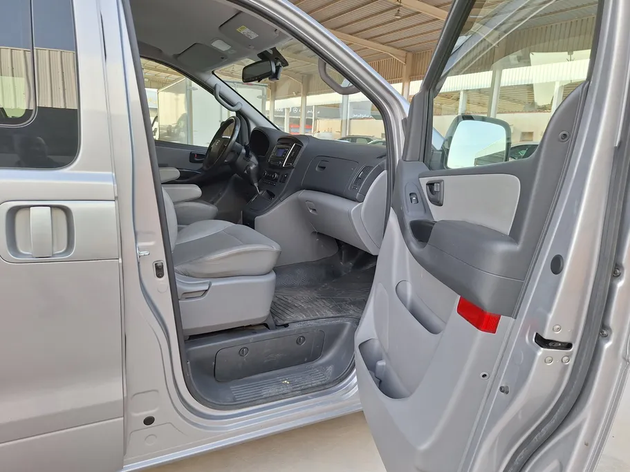 2021 Hyundai Grand Starex cargo 