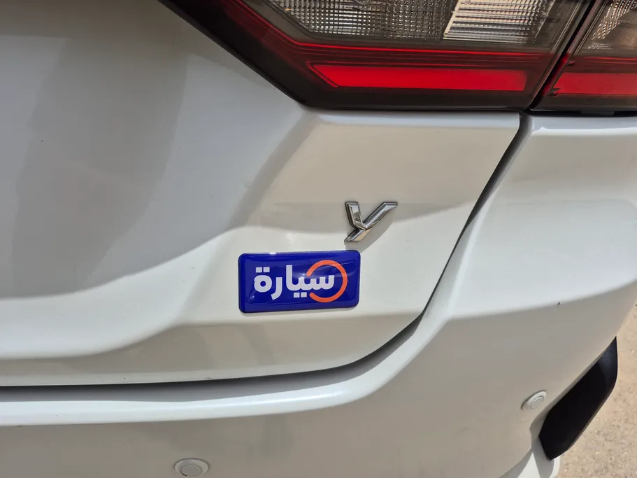 تويوتا يارس Y 2023 