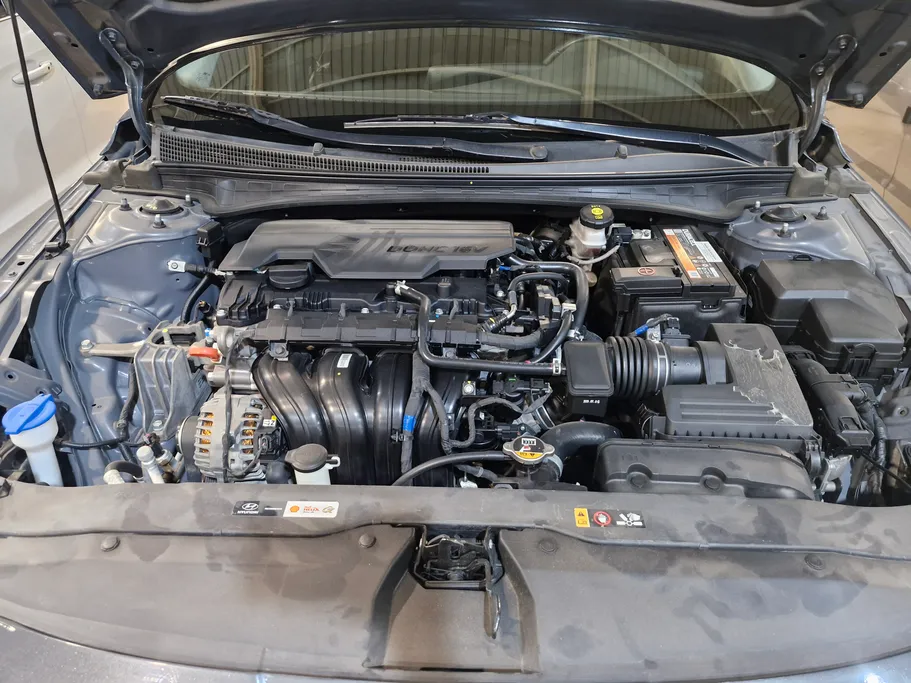 2024 Hyundai Elantra Comfort 