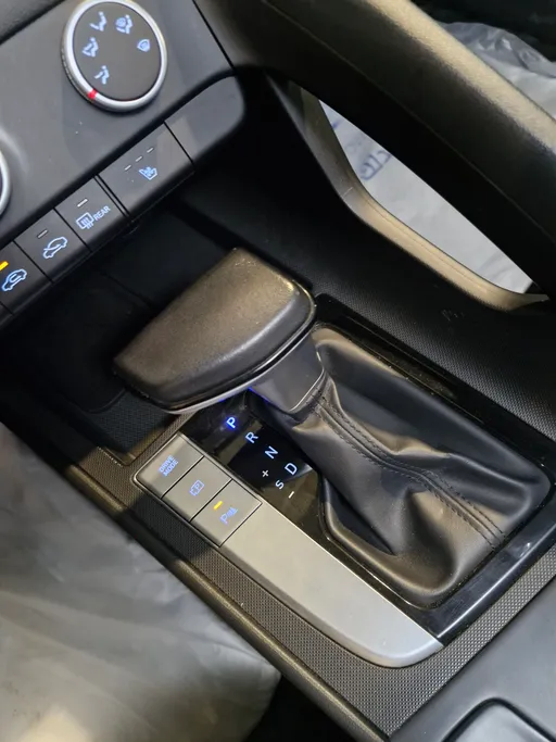2024 Hyundai Elantra Comfort 