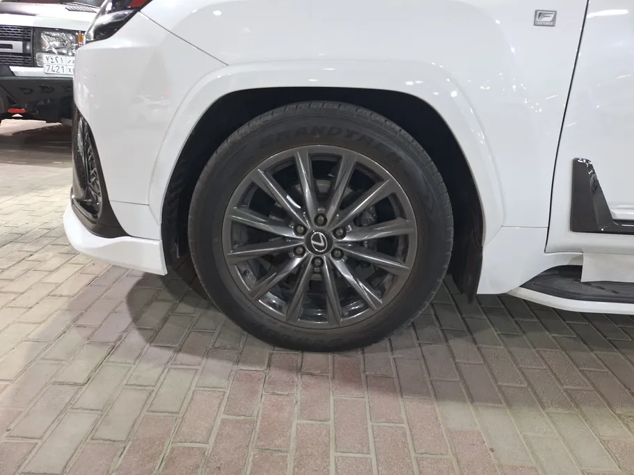 لكزس LX 600 FF F-Sport 2024 