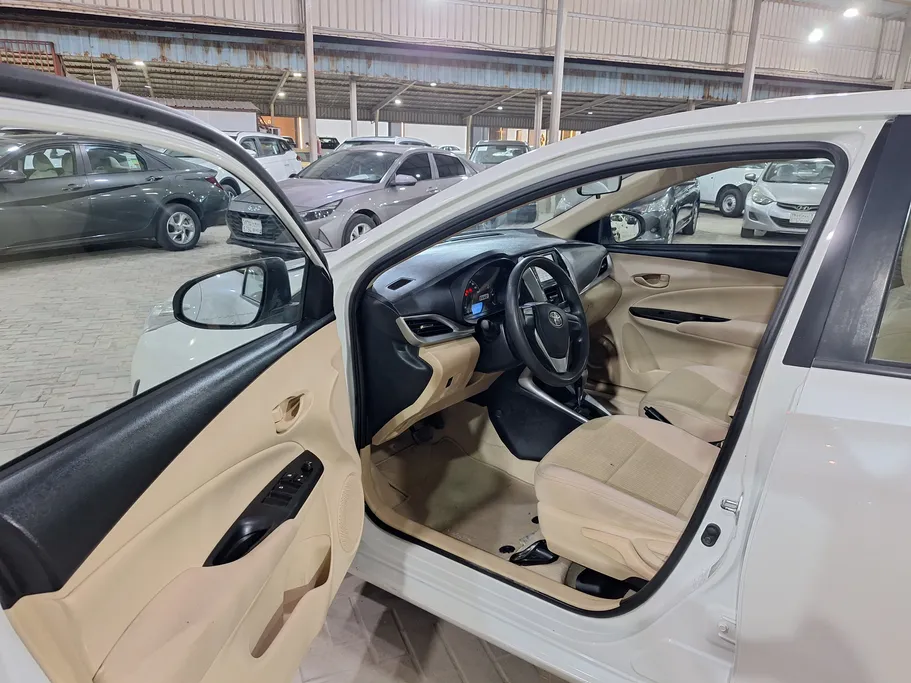2020 Toyota Yaris  Y Plus 