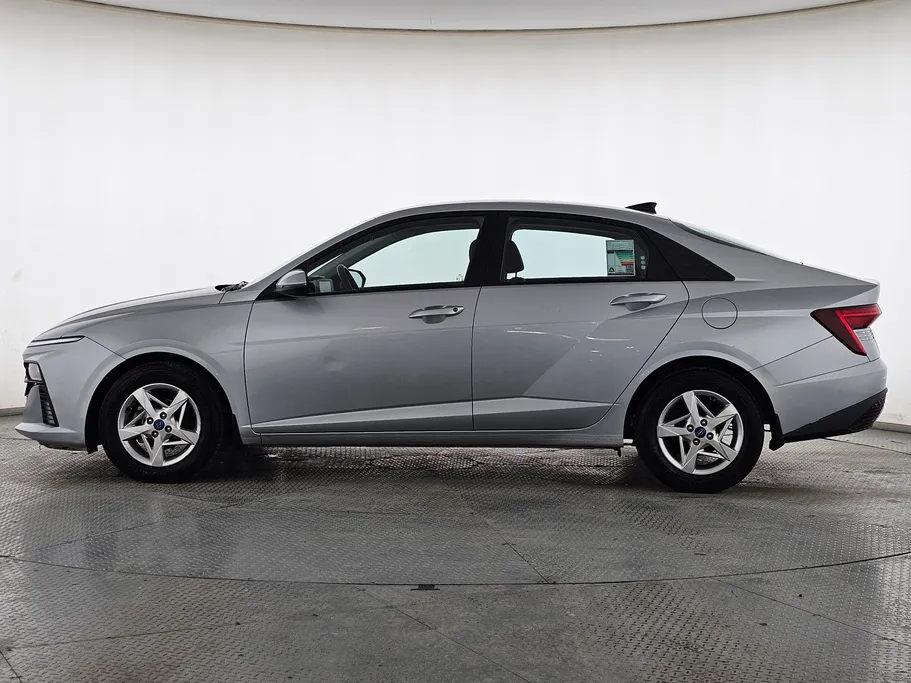 2024 Hyundai Accent Fleet 