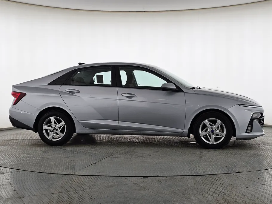2024 Hyundai Accent Fleet 