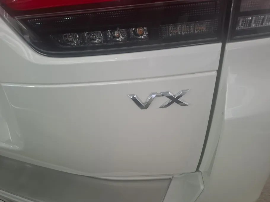 تويوتا لاندكروزر VX 2026 
