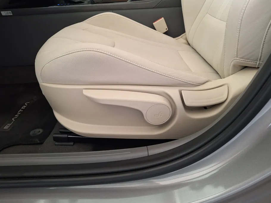 2023 Hyundai Elantra Fleet 