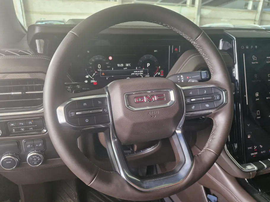 2025 GMC Yukon Elevation 