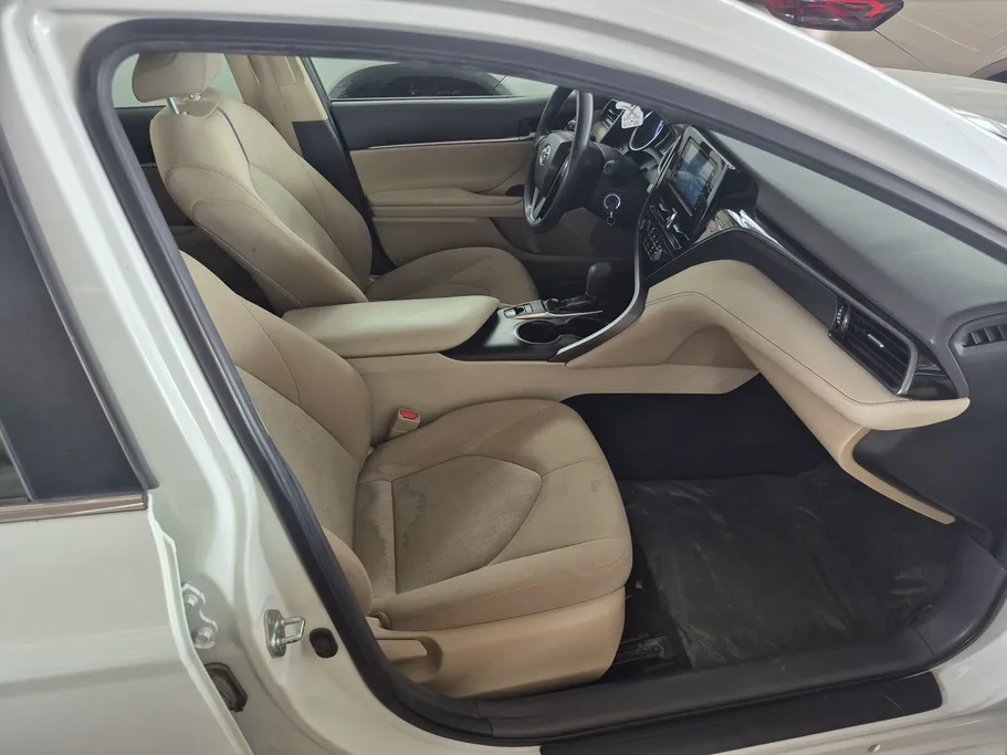 2023 Toyota Camry  LE 