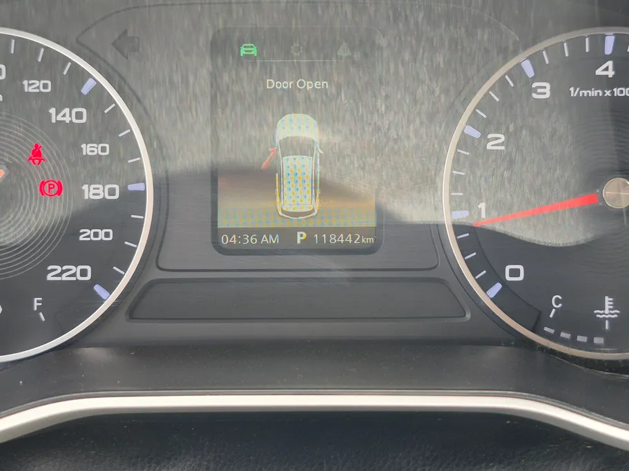 2023 MG ZS STD 