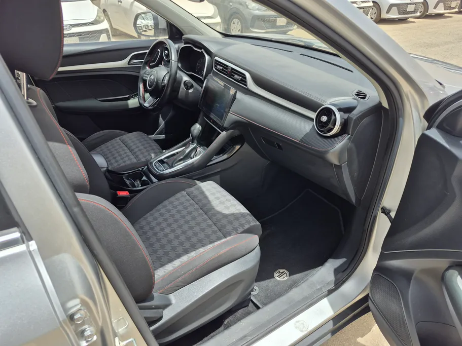 2023 MG ZS STD 