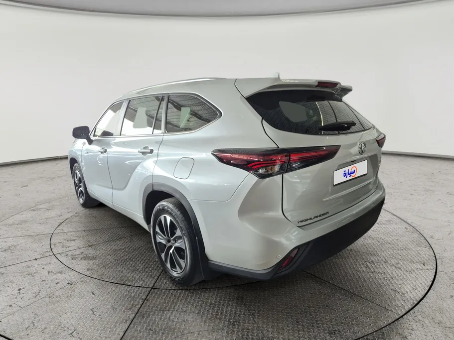 2025 Toyota Highlander GLE 