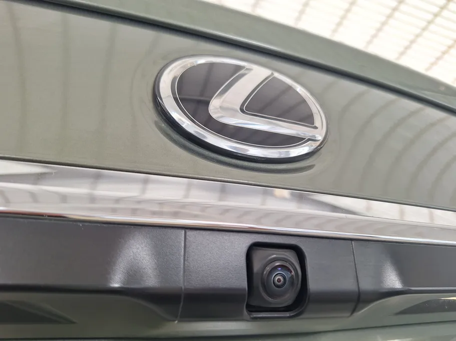 2023 Lexus ES 300 H 