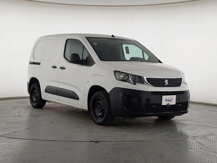 2021 بيجو Partner Short van 