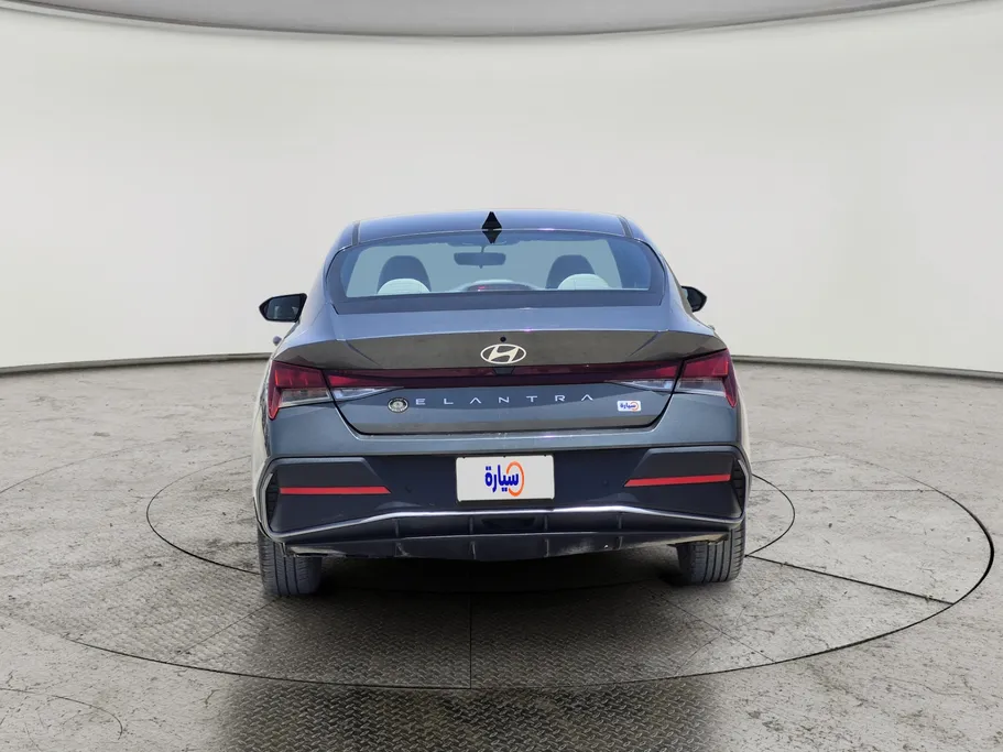 2024 Hyundai Elantra Smart 