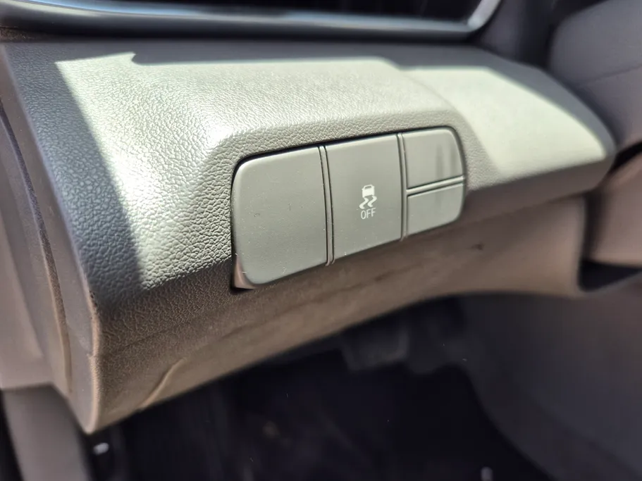 2024 Hyundai Elantra Smart 